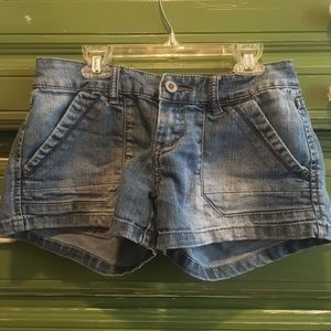 UNIONBAY || Light Wash Denim Shorts